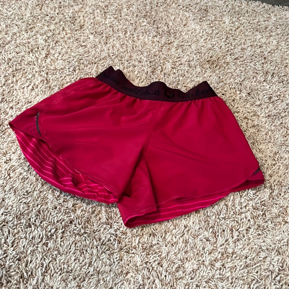 Lululemon reversible shorts (vintage). Size 4.